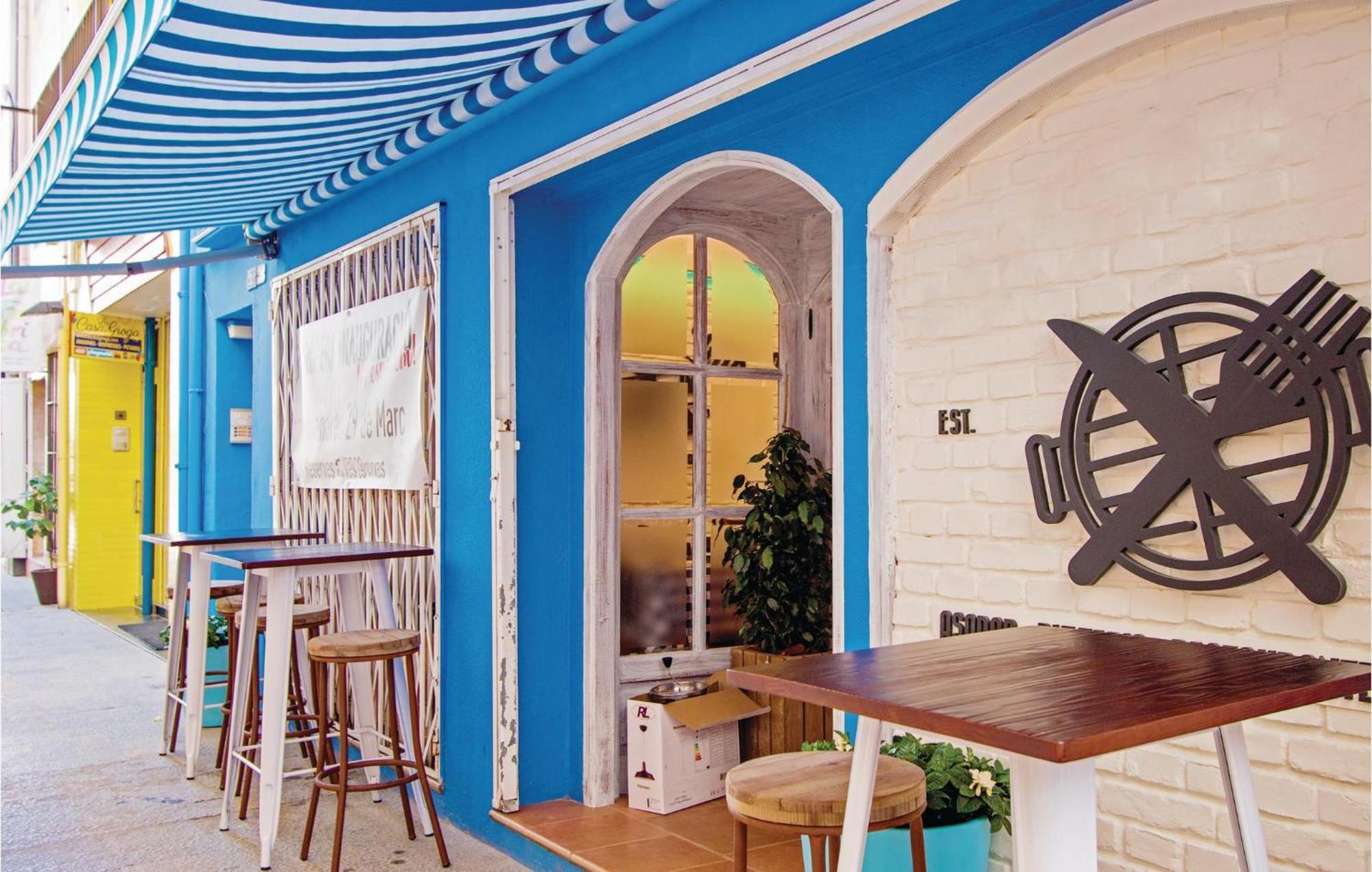 Amazing Apartment In Blanes With Kitchen 外观 照片