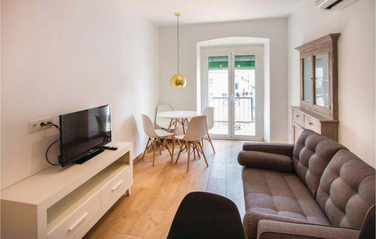 Amazing Apartment In Blanes With Kitchen 外观 照片